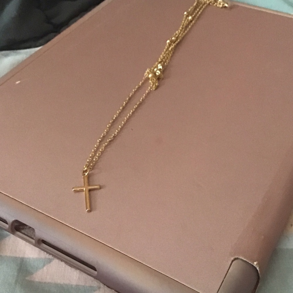 Elegant Gold Cross Necklace